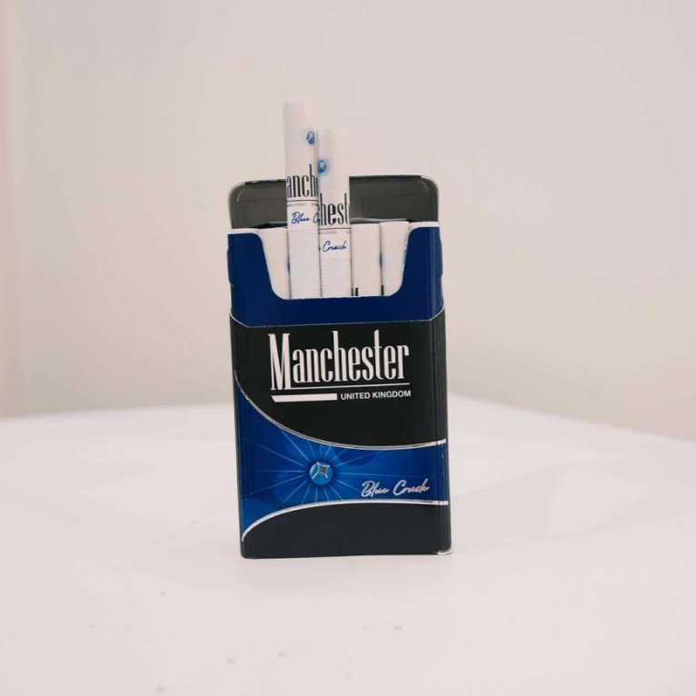 1_副本.jpg Manchester Blue Crush Menthol cigarettes x 10pack - Image 1